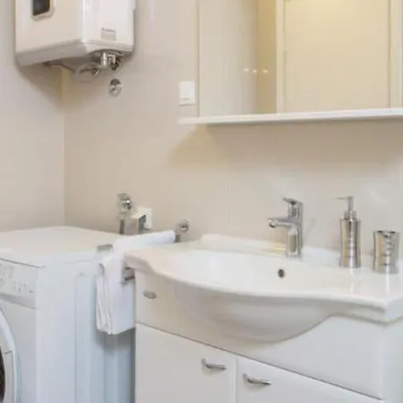 Nila's Place - One Bedroom דירה *